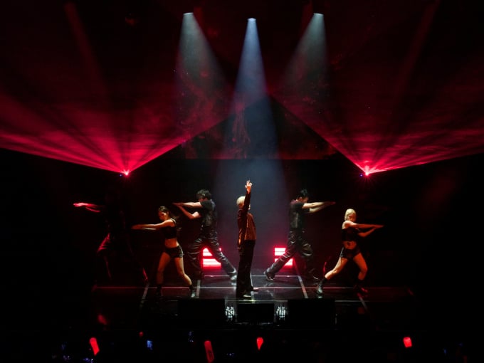 アイコン金鎭煥、ソウルコンサート盛況