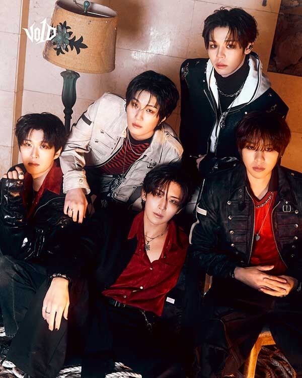 全員180cm以上の眩しいビジュアル…ボイド、ルックス初公開