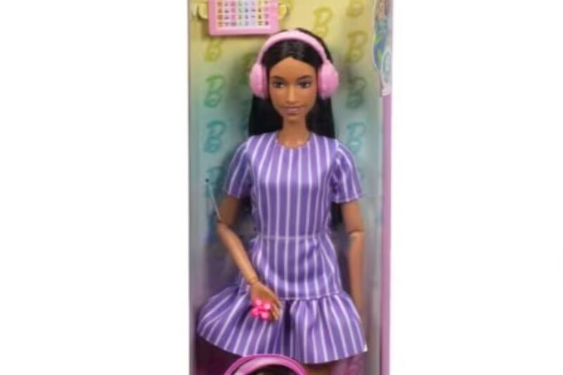 ダウン症候群・糖尿病に続き…「自閉症バービー人形」発売