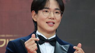 「100億の建物主」チャン・ソンギュ、ファンの金銭要求に現金快く提供…「最初で最後」