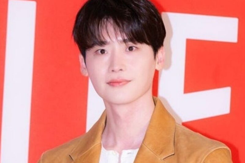 「IU♥」イ・ジョンソク、熱愛4年で実る…祝福の波