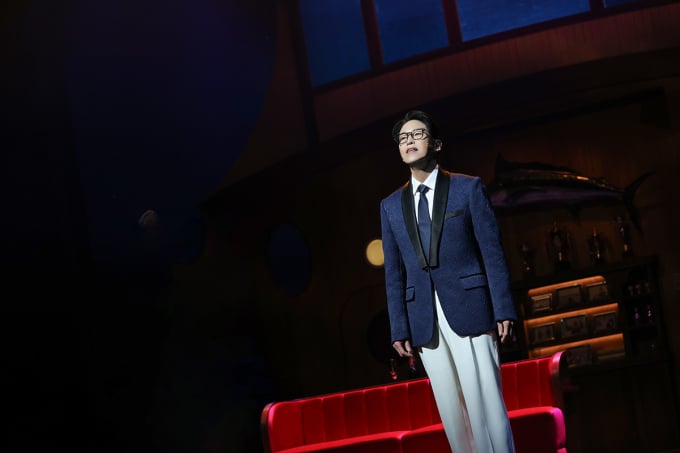 「シュガー」ウム・ギジュン、3色の変身で客席を圧倒