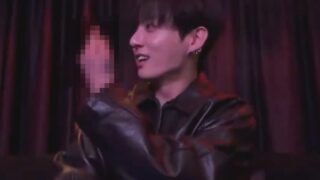 BTSジョングク、飲酒ライブ配信中に「暴言」…ファンの懸念に「あれこれ言うな」