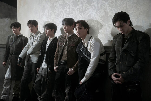 EXO、正規8集『REVERSE』がミリオンセラーに…チーム通算8作目