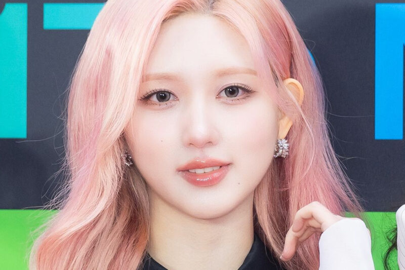 「IVE」秋、本業を置いて「新たな出発」…ファンたち困惑