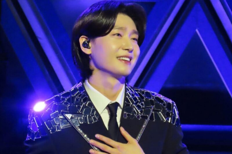 キム・ヨンビン、最後の挨拶…ファンは「涙の海」