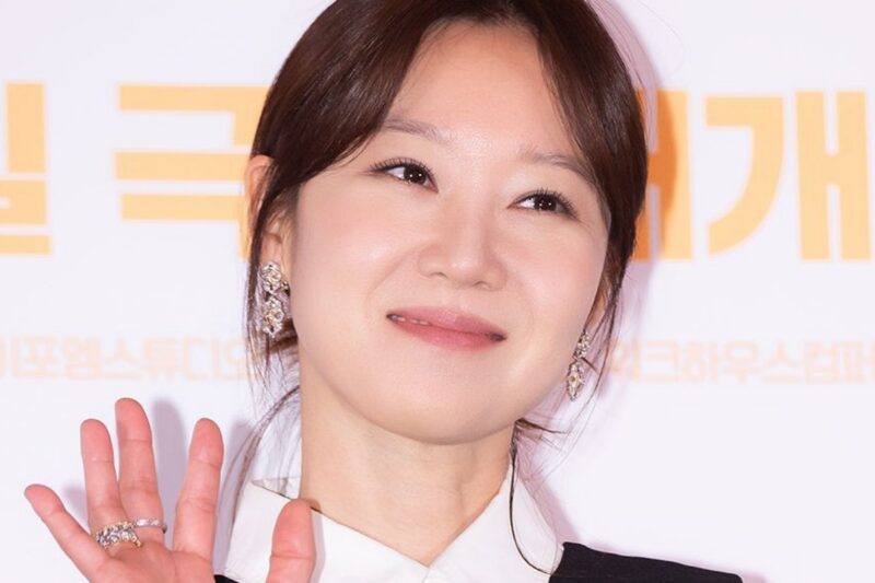 コン・ヒョジン、冷たい態度...雰囲気'氷'