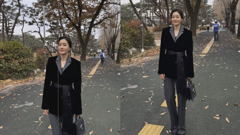 パク・ジンヒ(48歳)、ブラックスーツでエレガントな雰囲気...視線集中