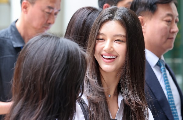 ニュージーンズ脱退のダニエル、三一節に日本で「太極旗」を振った…驚きの近況