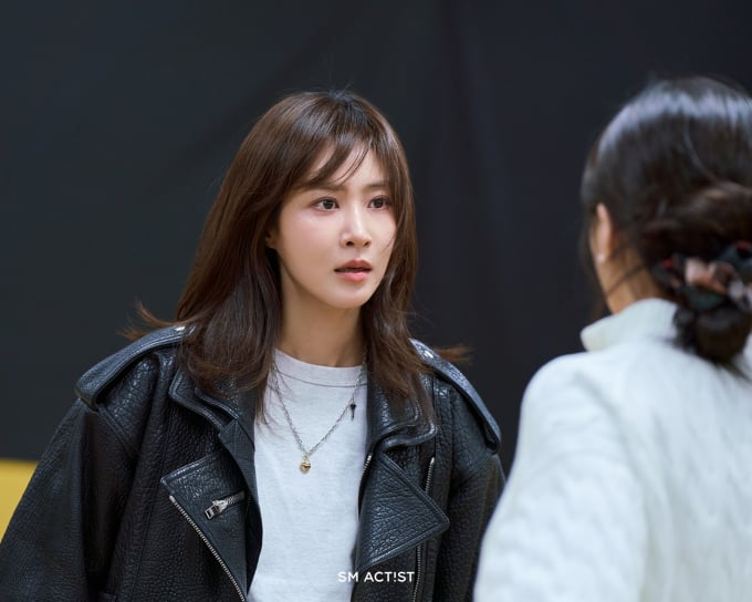 クォン・ユリ、演劇『THE WASP（マルバチ）』の練習現場を公開