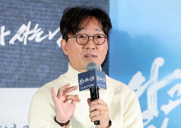 『王様、おいでください』1000万動員目前のチャン・ハンジュン、「改名・整形公約」撤回…「代わりにコーヒー車を提供する」