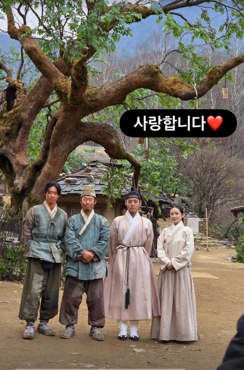 '王者男'パク・ジフン、千万映画登竜門に "愛します"