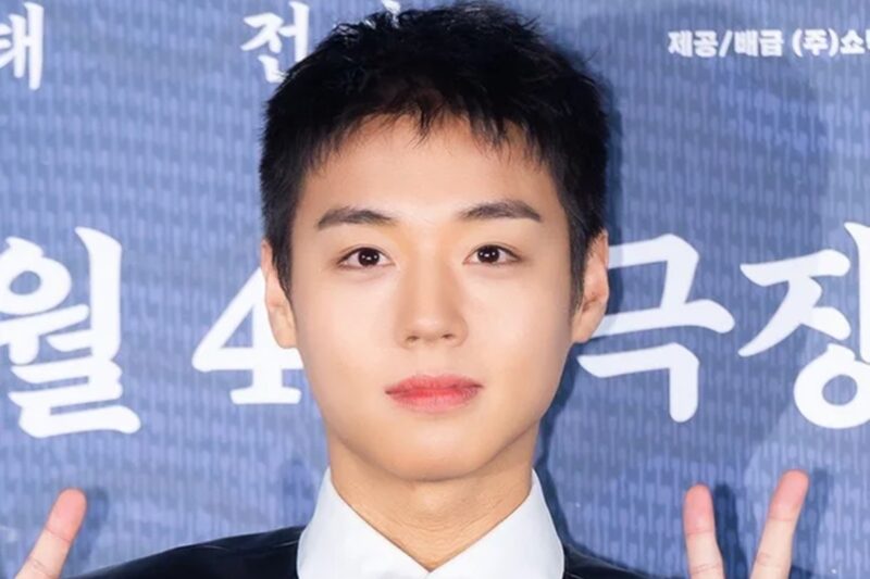 '廃盤'パク・ジフン、別れを発表...涙の嵐