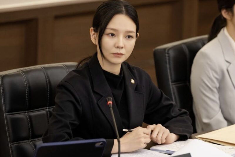 イソム、「法的紛争」に巻き込まれる...法廷で捕まる