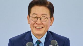 "李大統領はうまくやっていますか？"...2000人に聞いてみたところ