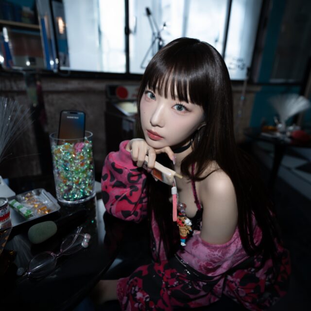 今月の少女時代」ヨジン、今日（10日）ソロデビュー...'Lv1'で独り立ち