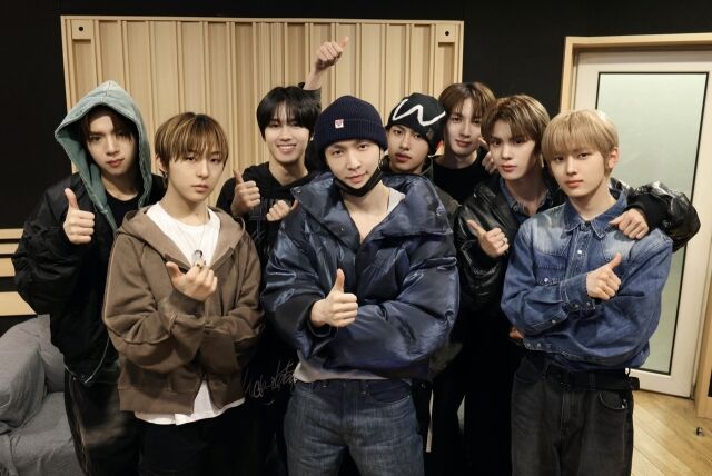 ヌエラ、新アルバム総括プロデューサーのEXOレイと会談...世界的な関心集中