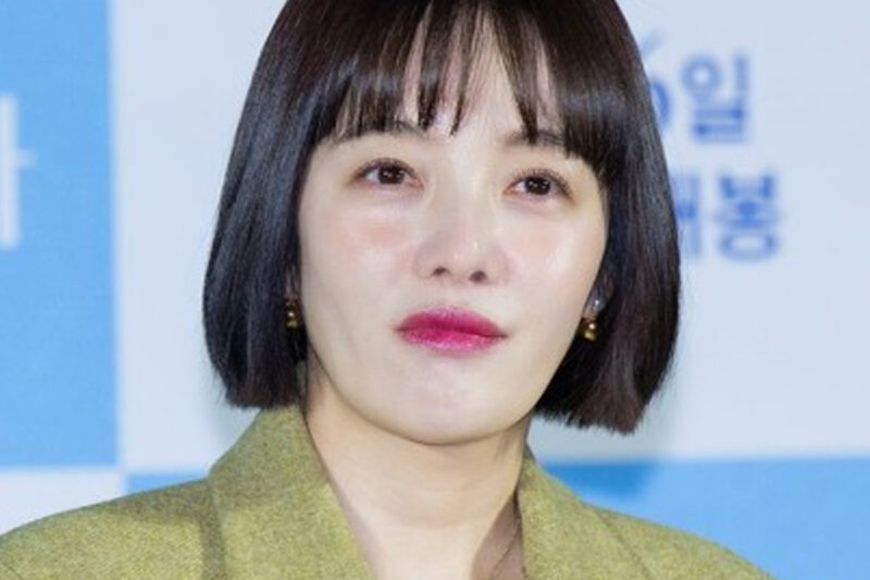 ファン・ボラ、「倒れた状態で発見」...急きょ知らせを伝える