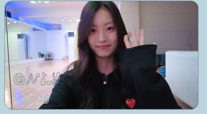 「いじめ疑惑」のLE SSERAFIM キム・ガラム、YouTube登録者数14万人を突破し「驚き」