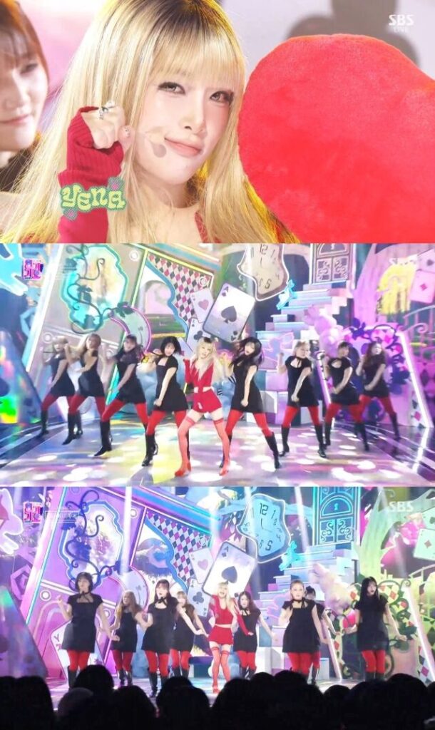 チェ・イェナ、鮮やかな赤の衣装で『人気歌謡』に登場…キッチュな魅力