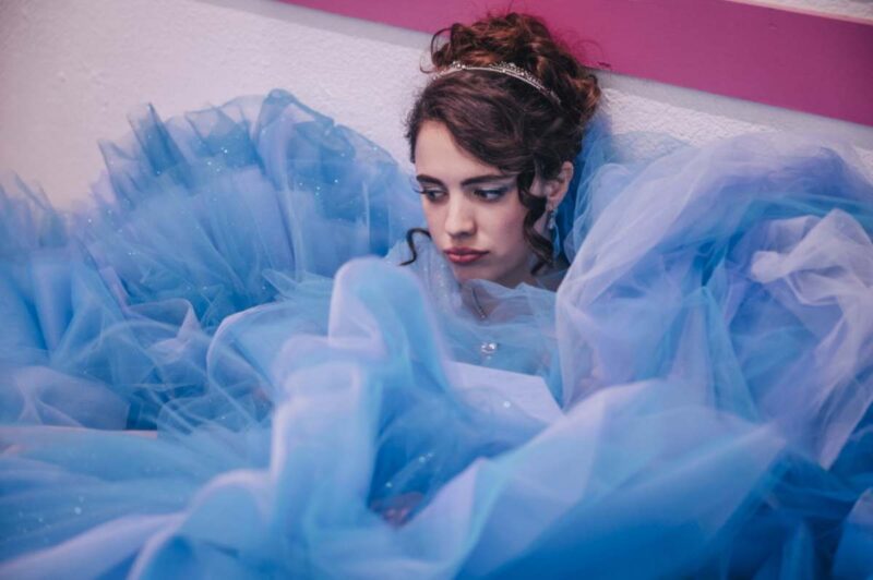 「吐き気を催すようなボディ・ホラーの傑作」　R18指定にもかかわらず絶賛を浴びた大作