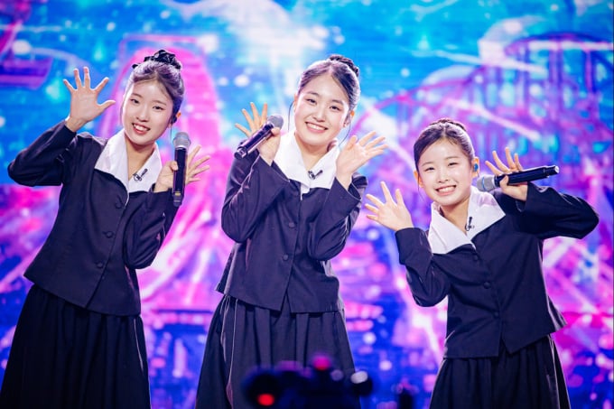 キム・テヨン、ビン・イェソ、イ・スヨン、『現役歌王3』コンサートで10代の底力を見せつける