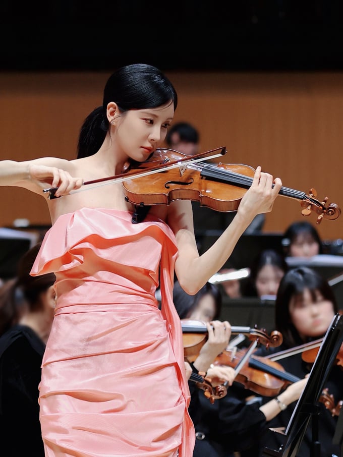 ソヒョン、ヴァイオリンの共演を成功裏に終える