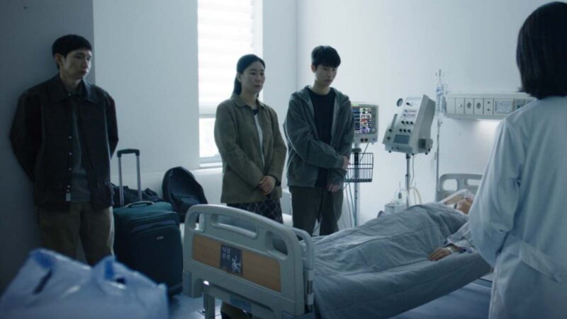 視聴者数はわずか5000人だったが、Netflixでの公開直後にTOP10の「2位」に急浮上し、旋風を巻き起こした韓国映画