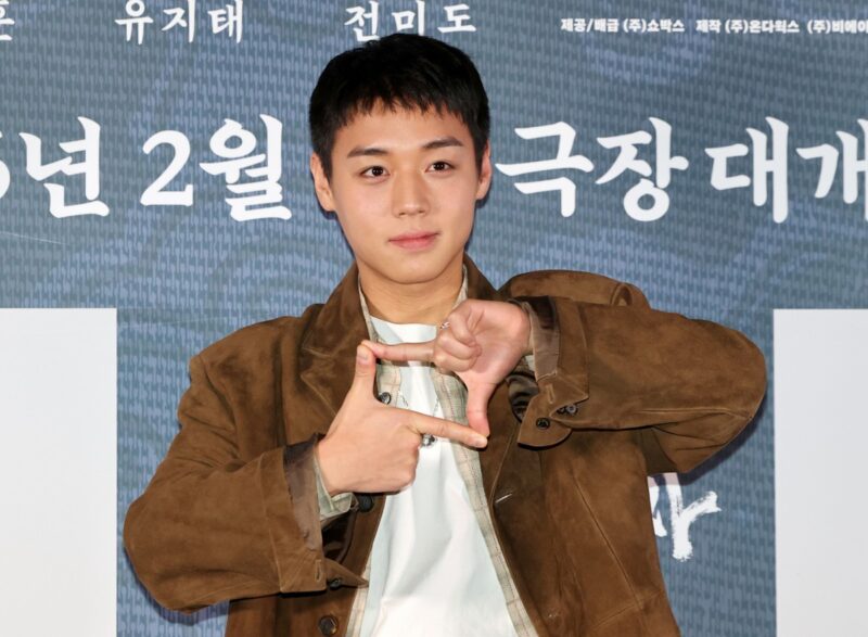 『ワンサナム』のパク・ジフン、マネージャーの治療費を代わりに支払う…心温まる美談が「話題」に