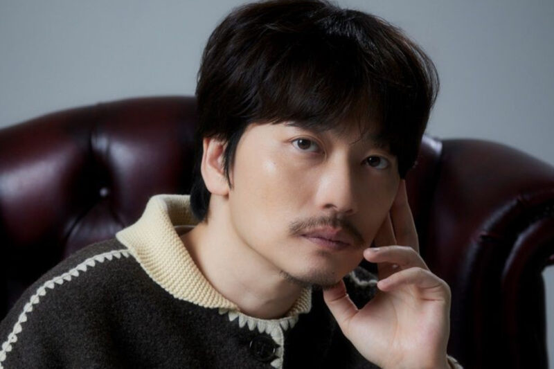 イ・ドンフィ、負傷し「救急搬送」…緊急ニュース