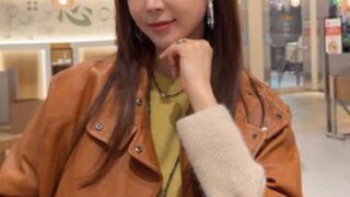 ハン・ダガム、春の日差しあふれるカフェでの日常を公開…清純な美貌が際立つ