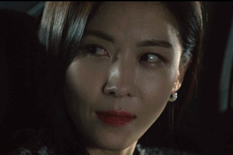 ハ・ジウォン、「卵テロ」の被害に…緊迫した状況