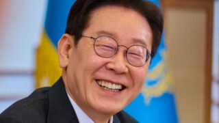 国民の10人に6人が「李はよくやっている」…支持層が歓呼
