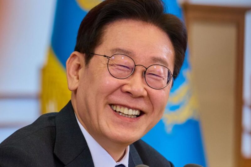 国民の10人に6人が「李はよくやっている」…支持層が歓呼