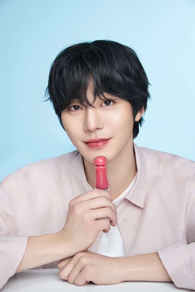 アン・ヒョソプ、美容業界から相次ぐオファー