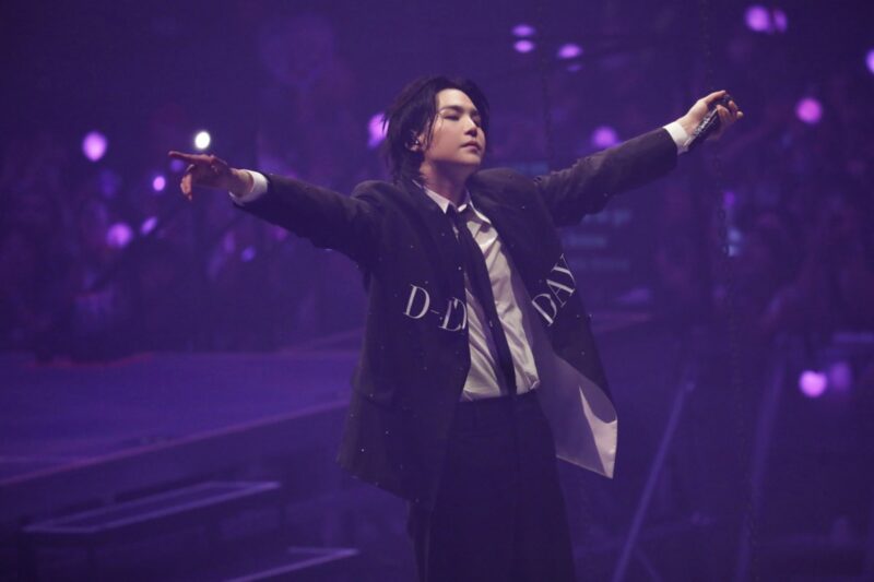 光化門での公演を控えたBTSのSUGA「メンバーと一緒に一生懸命準備しています…もうすぐお会いしましょう」