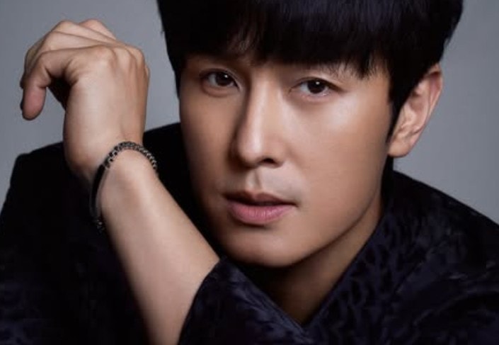 「俺に対してクソ野郎だった」我慢の限界に達した元マネージャーの暴露記事？…キム・ドンワンが「激怒」