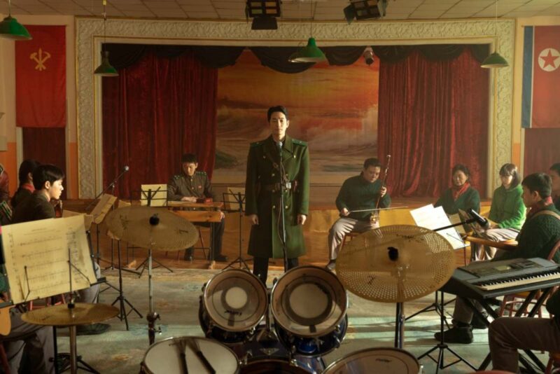 『王サナム』の陰に隠れていたが、昨年公開されて以来、粘り強く興行収入ランキングのトップ10を維持している韓国映画