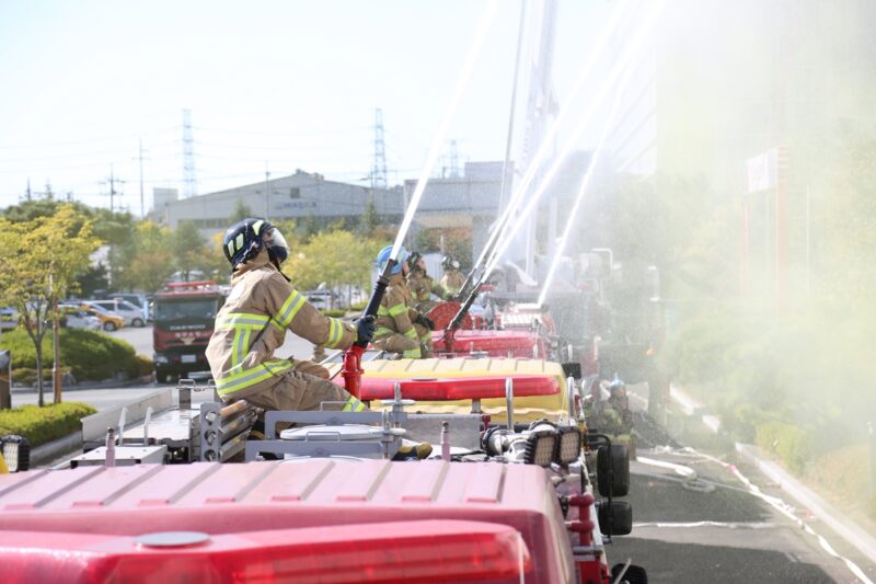 大邱地下鉄で火災発生…消防車34台を投入