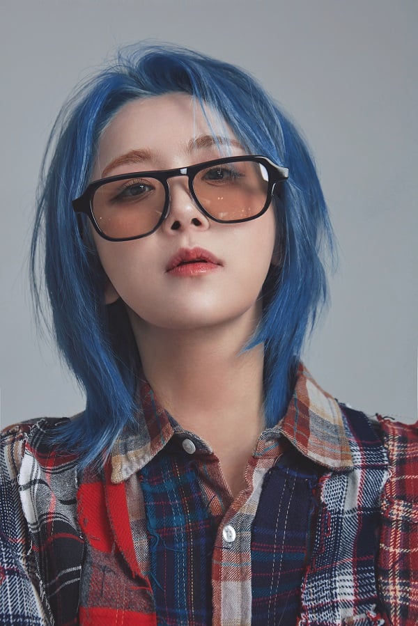 歌手キムミ、ミューアアイウェアと専属モデル契約を締結