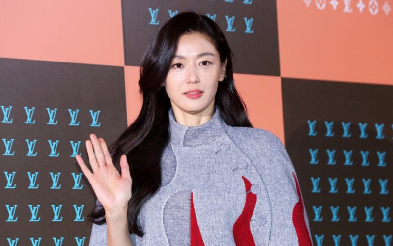 「ファン活動さえも気兼ねなくできないの？」…チョン・ジヒョンの義母、BTS批判をめぐる論争について口を開いた