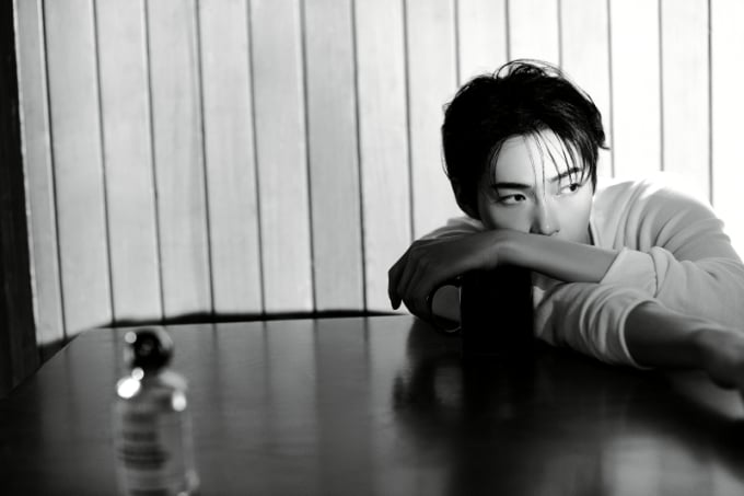 ソン・ハンビン、「魅惑的なオーラ」を放つ新プロフィール