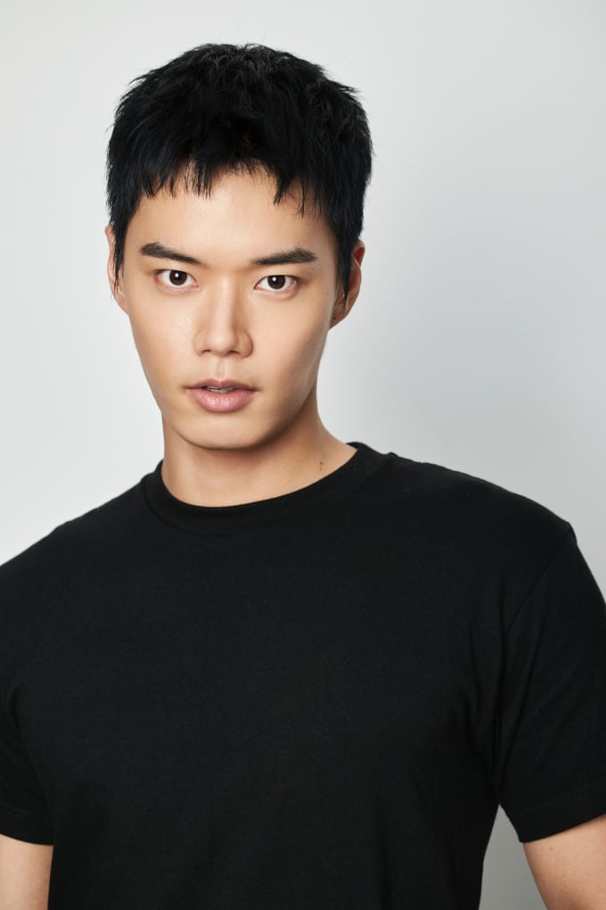 コン・ドユ、リングカムズと専属契約