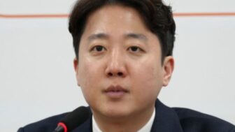 イ・ジュンソク氏、「ハーバード」不正入学疑惑…