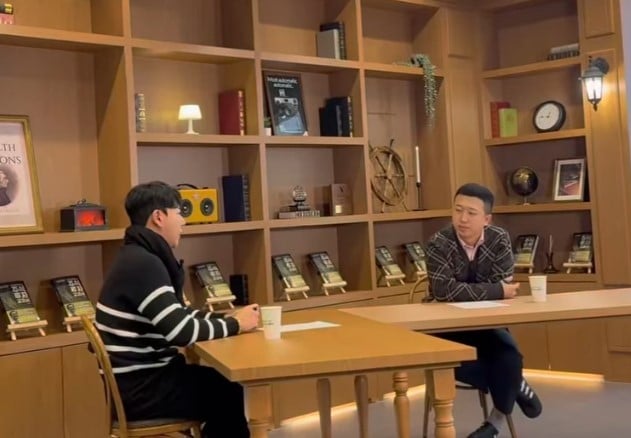 『運命戦争49』ユン・デマン、著書出版に向けた近況を公開…「意義ある第一歩」