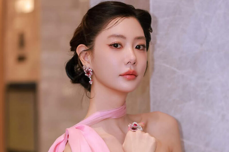 クララ、血まみれの状態…写真が急速に拡散