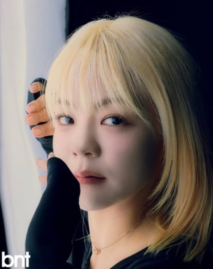 サオリ、清楚なグラビアを公開…「選択と集中」というメッセージが注目を集める