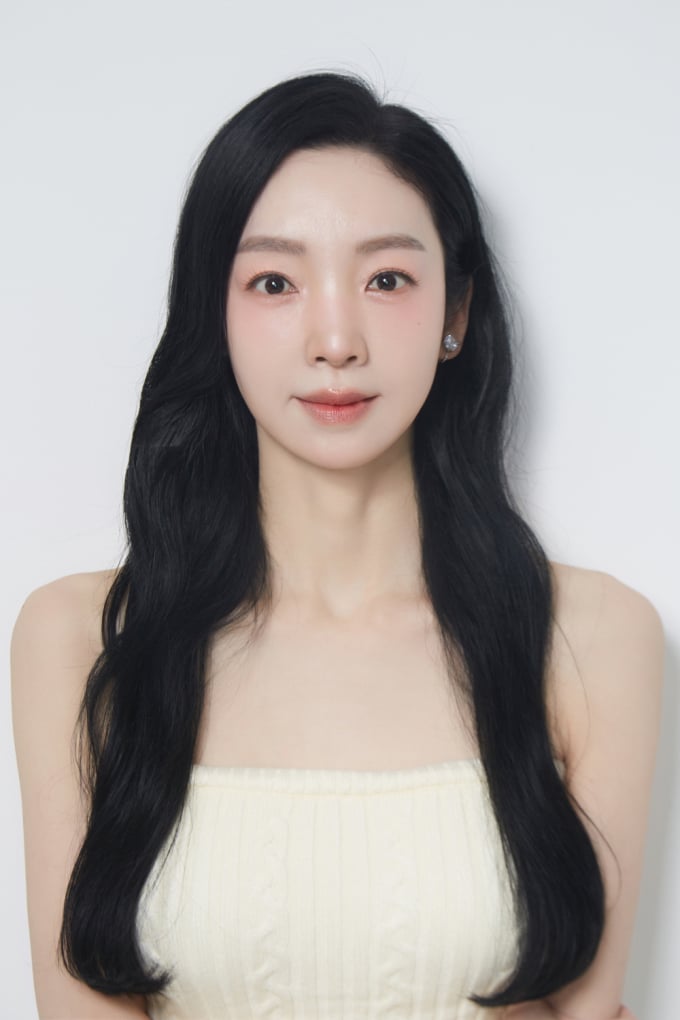 "58歳なの？"ユン・ヨンソの年齢公開後、AI級ビジュアルが話題に