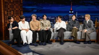 防弾少年団、ジミー・ファロンに「K-SLIPPER」サプライズプレゼント