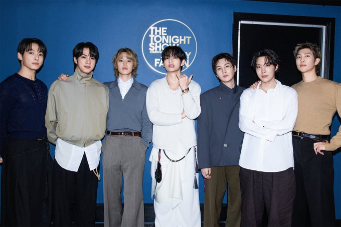 防弾少年団、ジミー・ファロンに「K-SLIPPER」サプライズプレゼント